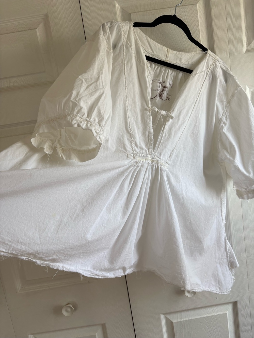 Magnolia Pearl White Lily Minnie Peasant Blouse Empire Waist Shirring Raw Edge - Picture 4 of 8